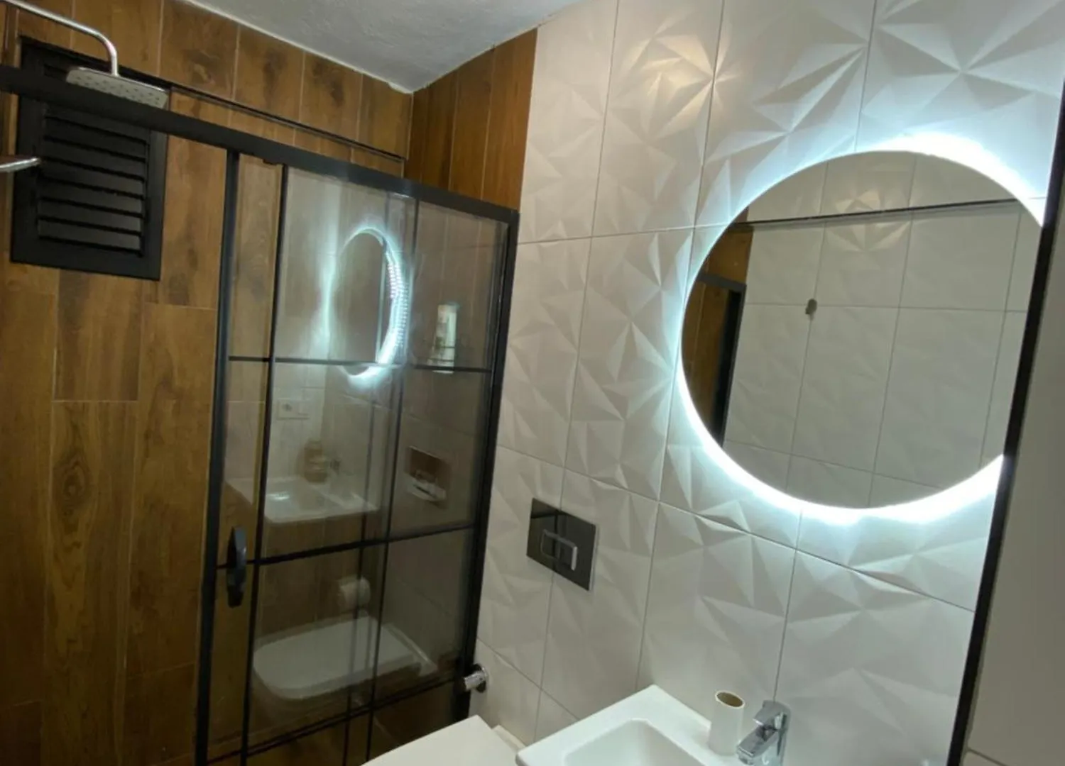 شقة Your New, Comfortable And Cozy Home In The Center سفيريهيسار